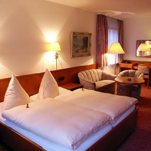 Hotel Buck Bad Urach Exterior foto